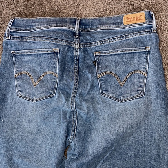 Levi's perfectly slimming 512 straight leg jeans - Picture 2 of 6